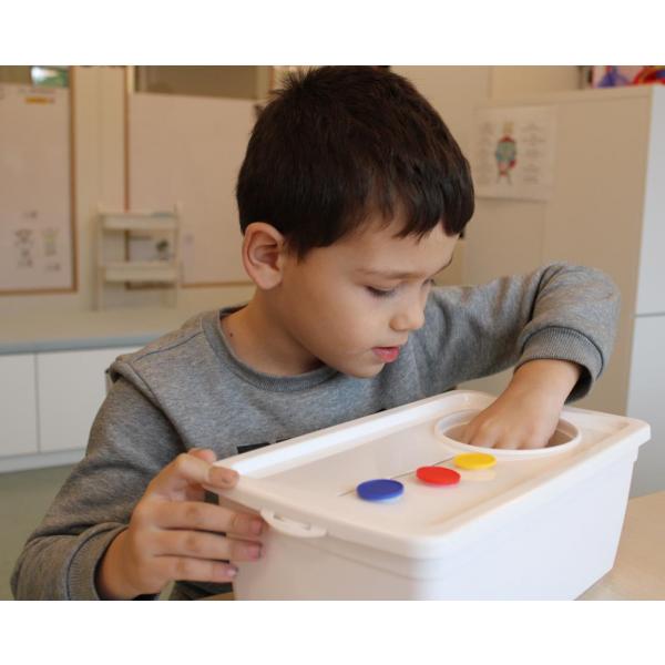 Box s úlohou - triedenie 3 farieb