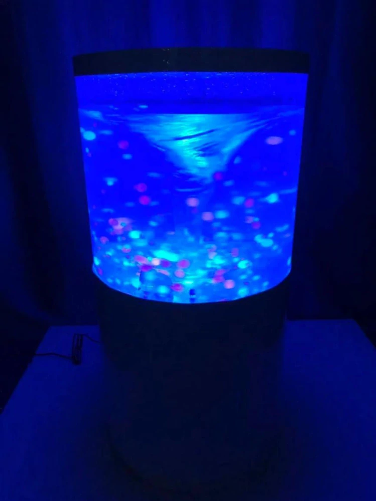 Vodný valec tornado