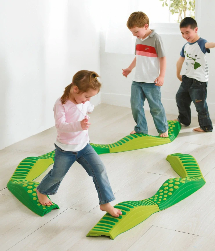 Vlnitý senzorický chodník  