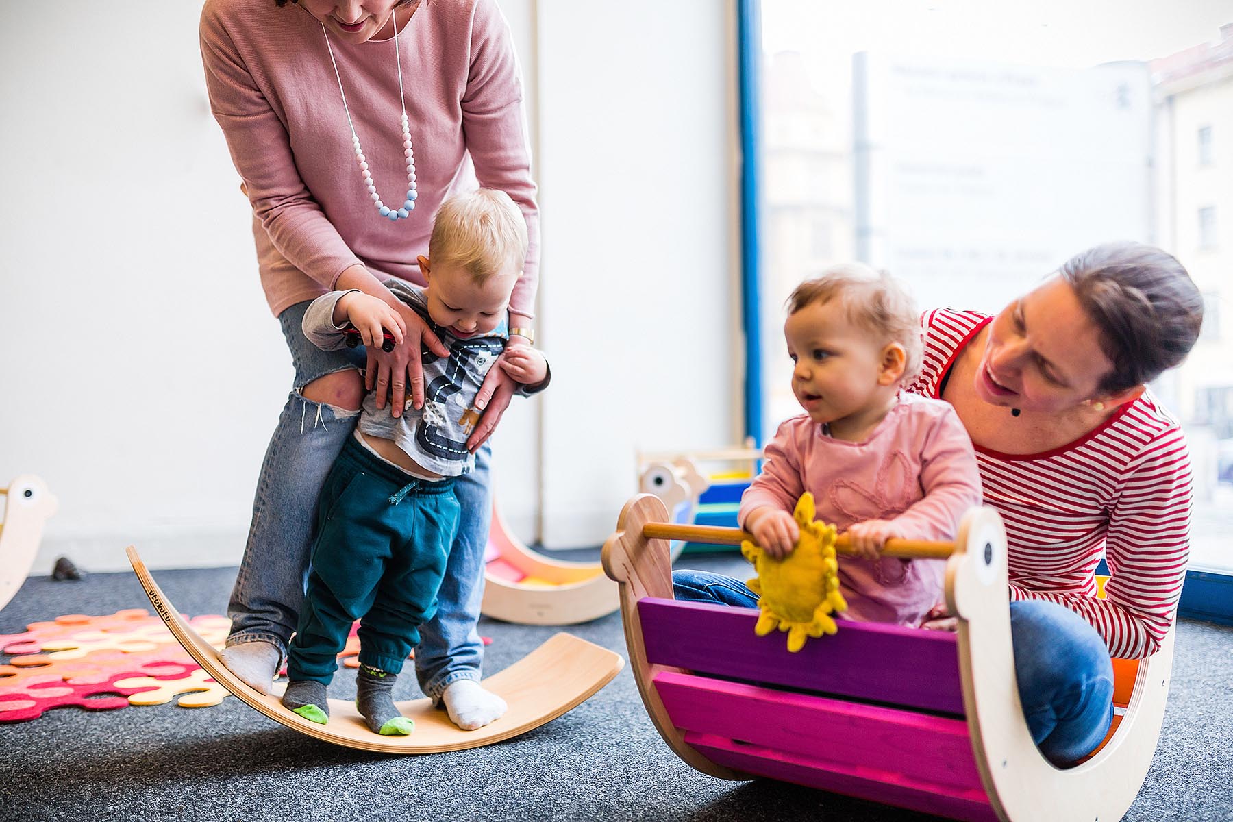 Hojdačka Spectra- Dúha