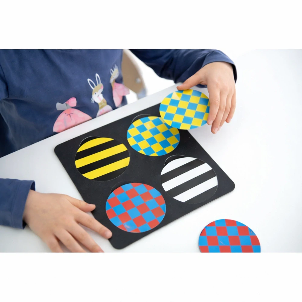 Grafitky - prúžky a štvorčeky