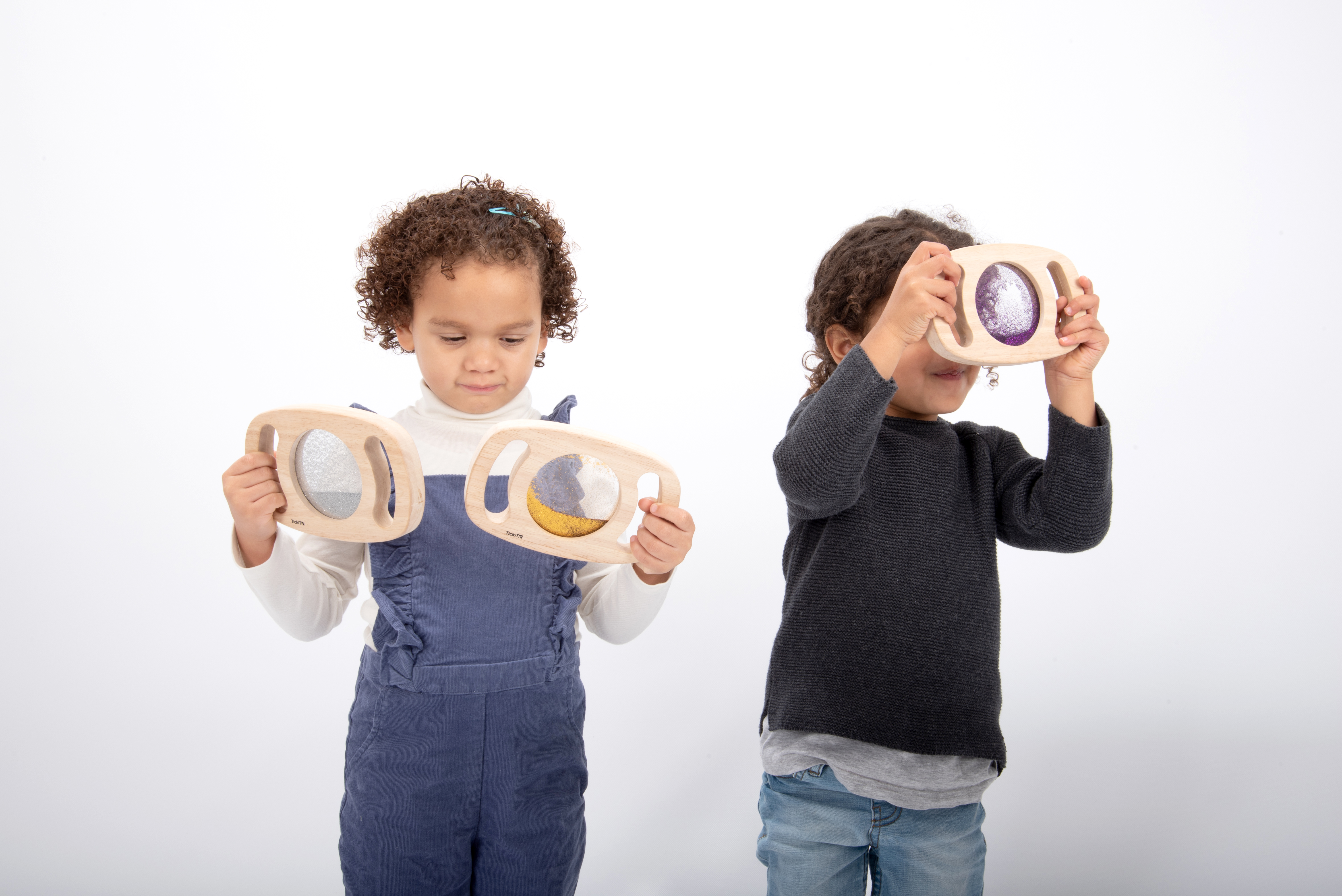 Senzorický lesklý panel