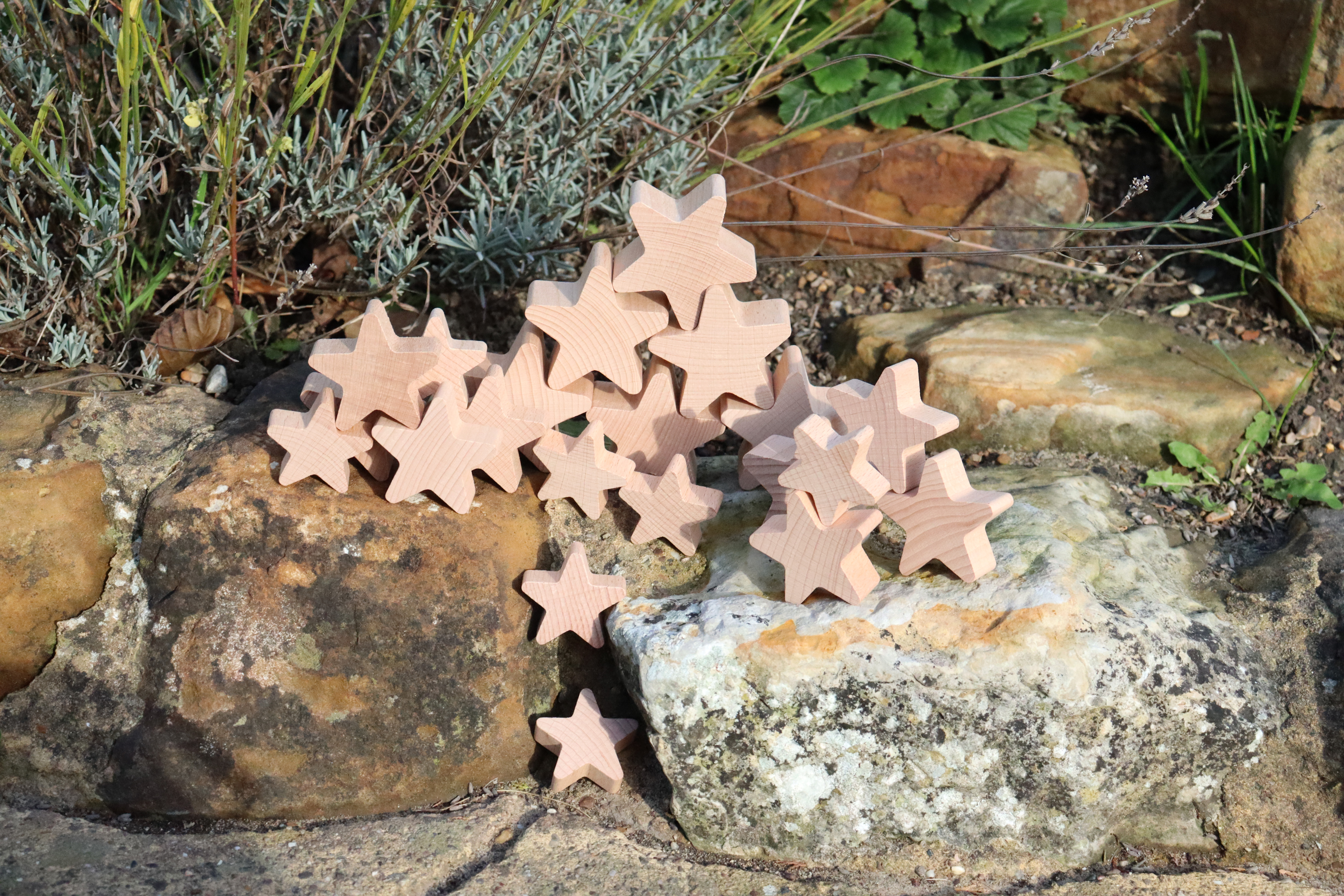 Prírodné drevené hviezdy