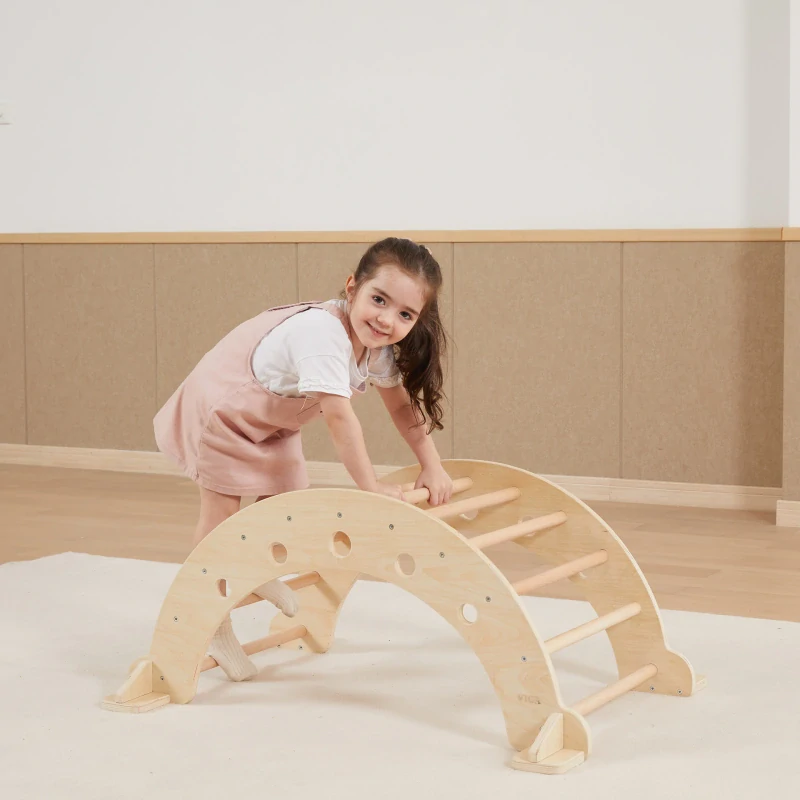 Lezecký oblúk z bukového dreva