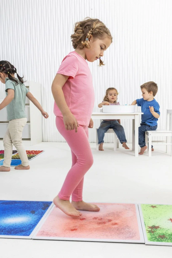 Senzorické UV podlahové dlaždice 4ks