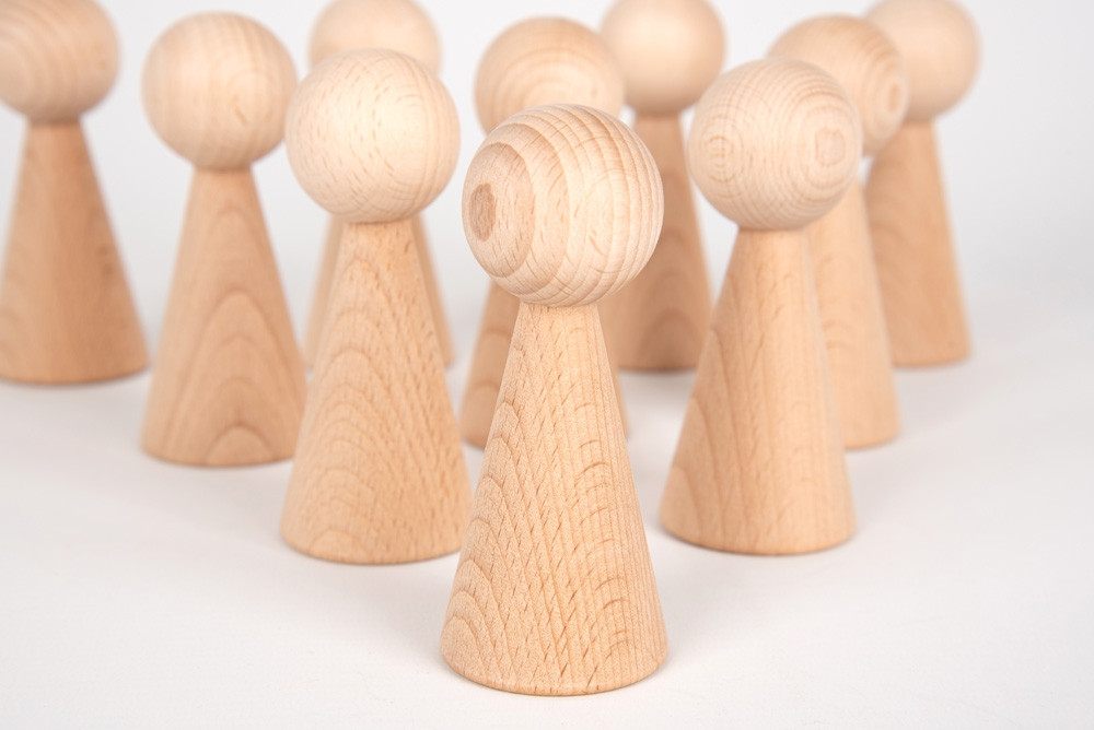 Prírodné drevené figúrky