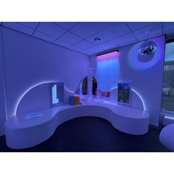 Interaktívné nástenné LED svetlo farebné