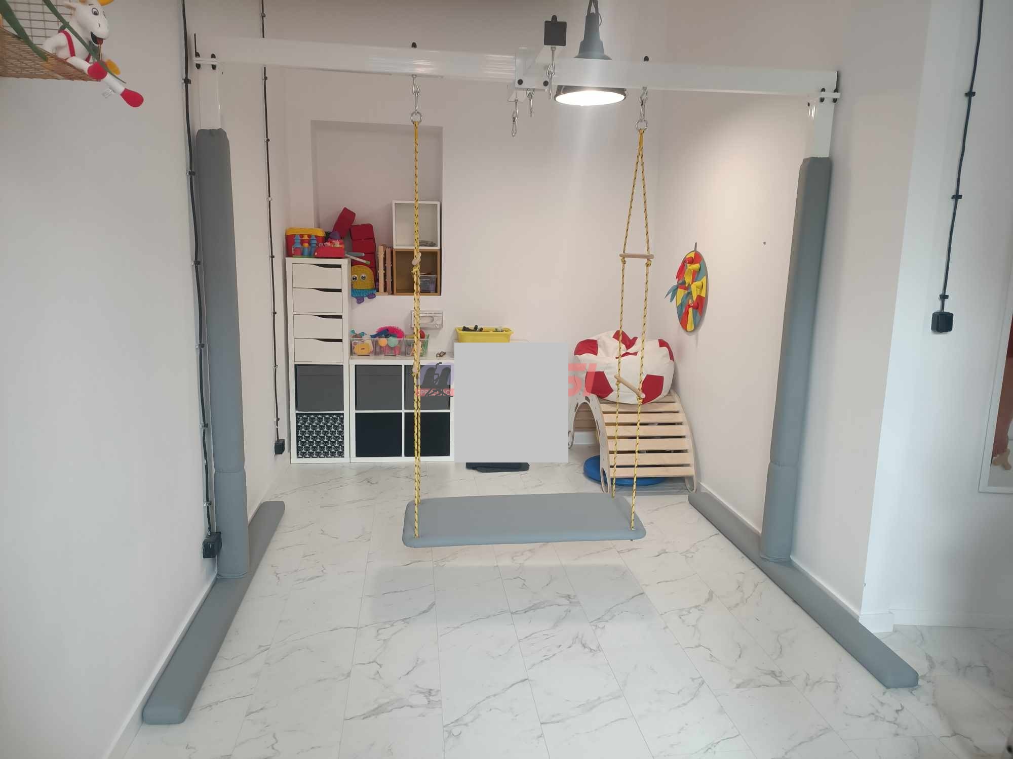 Závesná konštrukcia typu - U