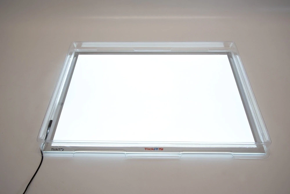 Svetelný panel A2 s priehľadným podnosom