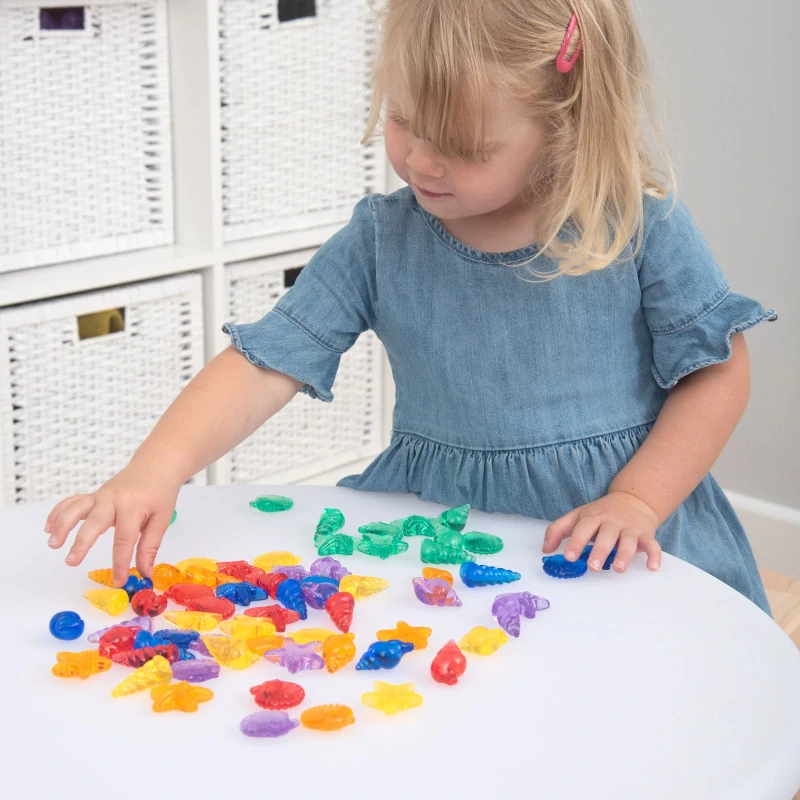 Priehľadné farebné mušle