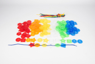 Priehľadné gombíky - navliekanie