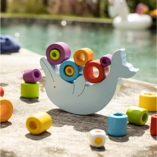 Balansujúci delfín